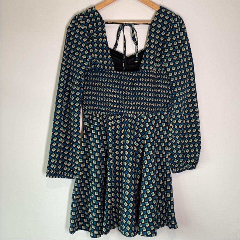 NWT Band Of The Free Genevieve Teal
Diamond Long Skeeve Mini Dress Medium - Picture 4 of 10